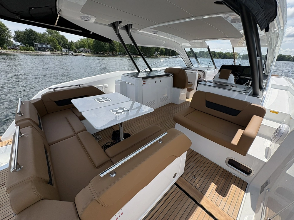 Jeanneau Th 38 2027 alt
