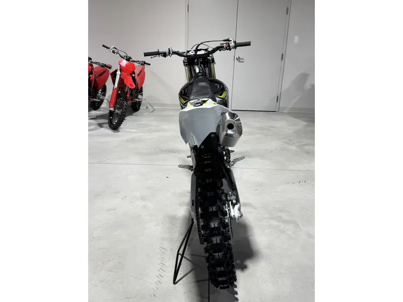Triumph TF 450-X RC EDITION 2025