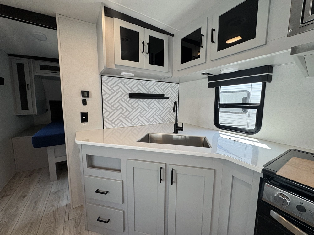 2024 Heartland North Trail 29bhp alt