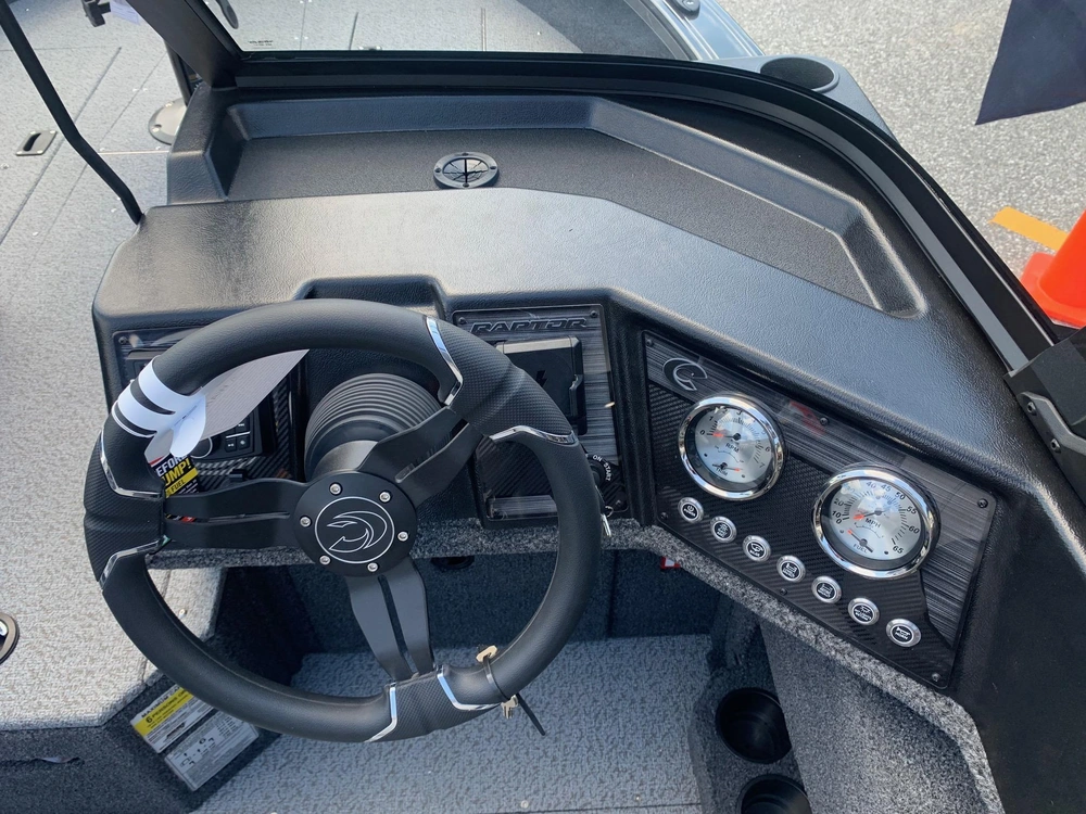 2027 Crestliner 1850 Fish Hawk Raptor 200 Pro Xs4 alt