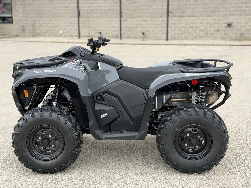 2026 Can-am Outlander Dps 700 alt