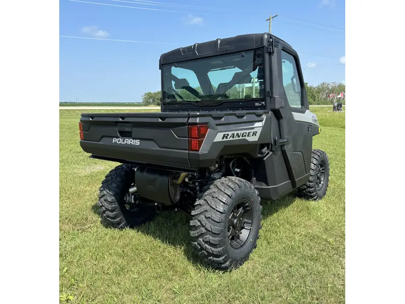 2027 Polaris Ranger XP 1000 CAB, Avalanche Gray