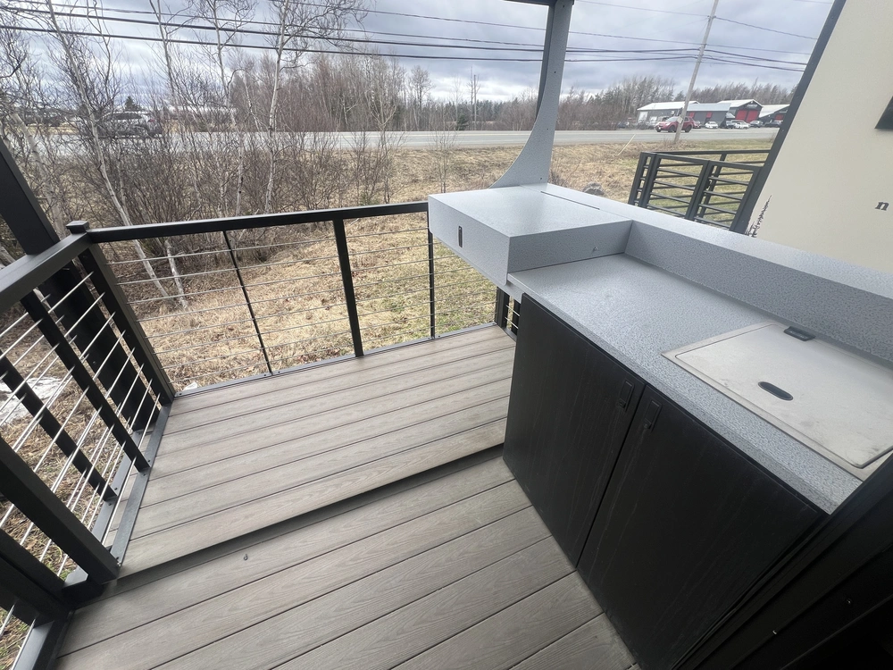 2025 Forest River Wildwood X-lite 22 Veranda alt
