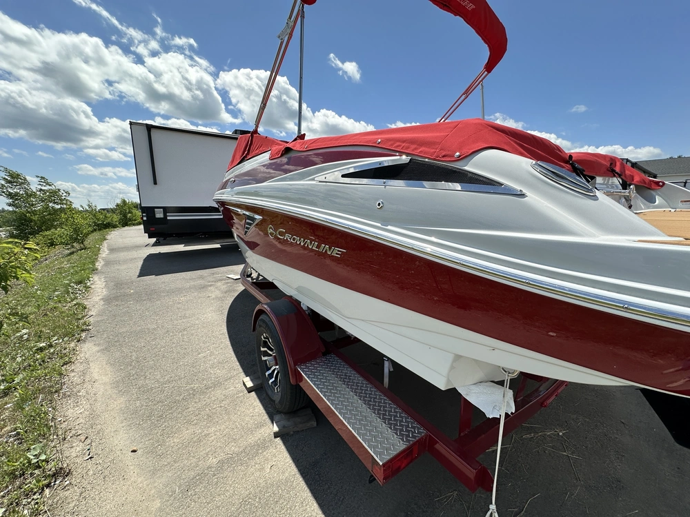 2024 Crownline 210 Ss alt