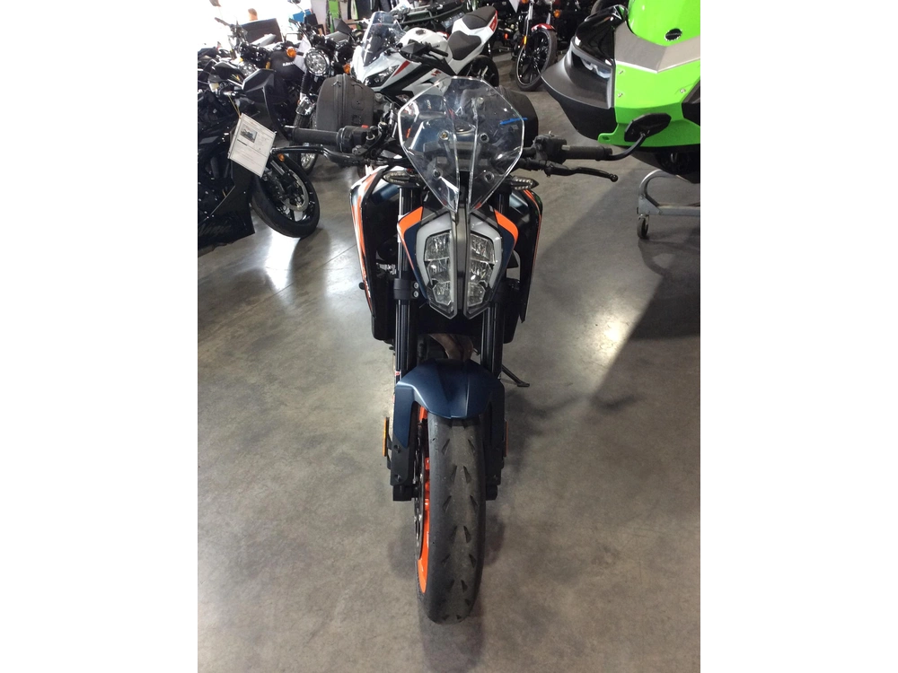 Ktm Duke 890r 2023 alt