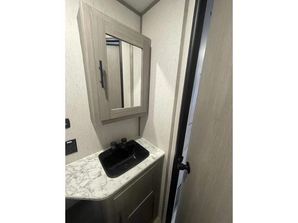 Keystone Rv Coleman 285 Bh 2022 alt