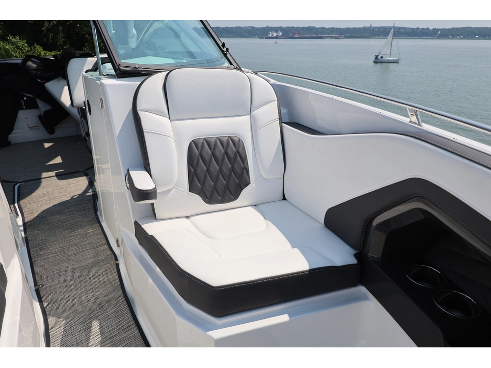 Monterey Boats 298ss 2022 alt