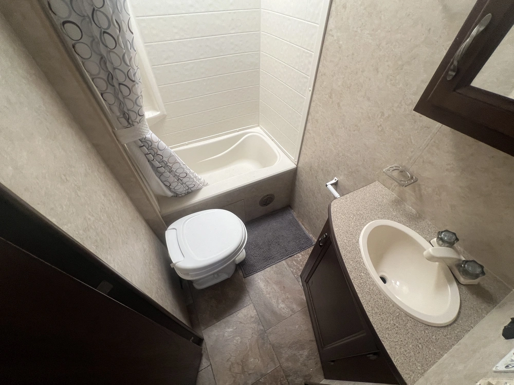 2013 Holiday Rambler Aluma Lite 278bhs alt