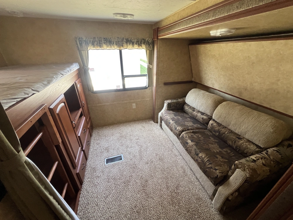 2011 Keystone Rv Outback 312bh alt