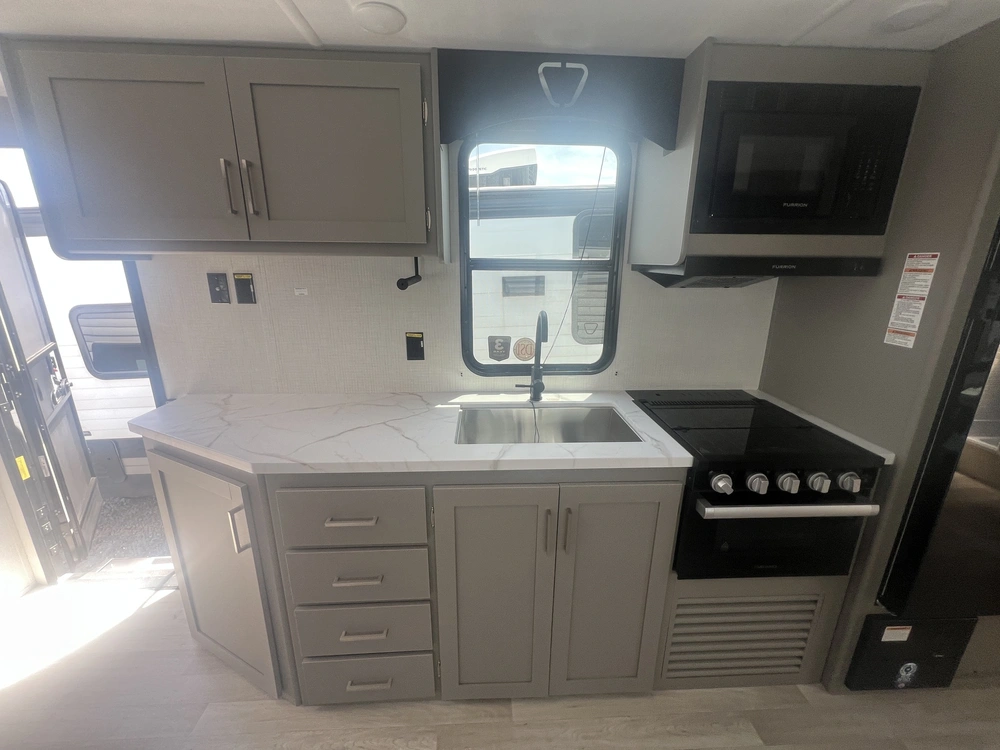 2026 Keystone Rv Hideout 262bhs alt