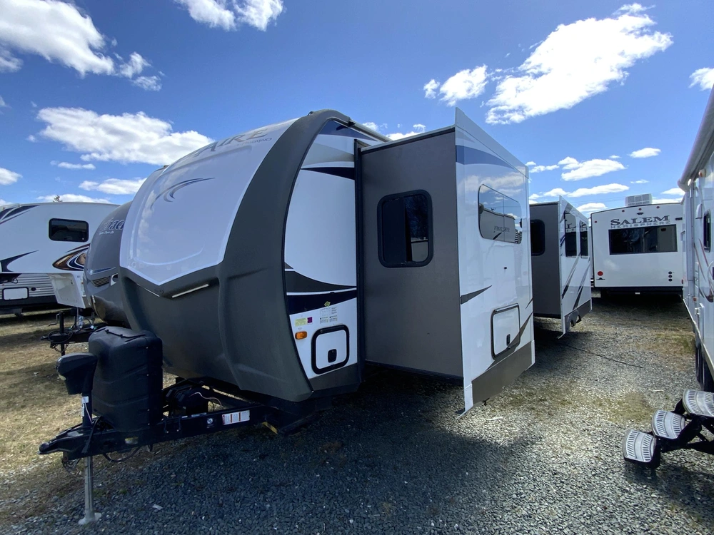 2019 Forest River Palomino Solaire 316 Rlts alt