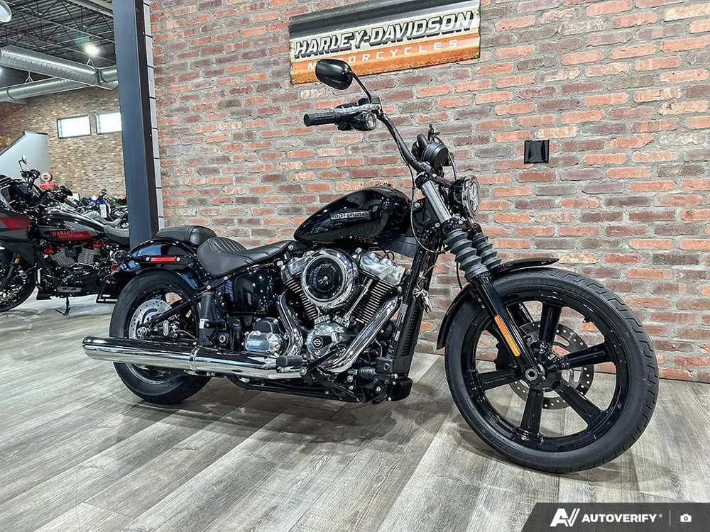 2026 Harley-davidson Street Bob alt