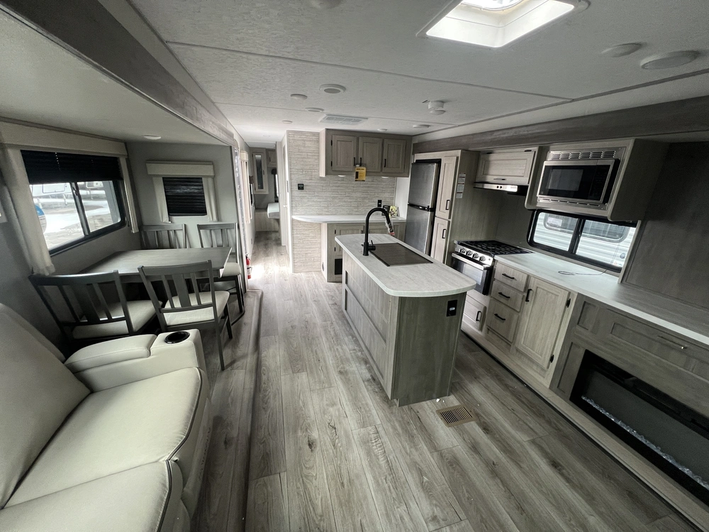 2024 Coachmen Catalina 283fedsle alt