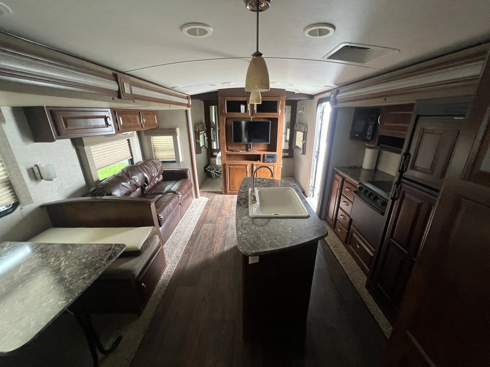 2015 Keystone Rv Laredo 299 Bh alt