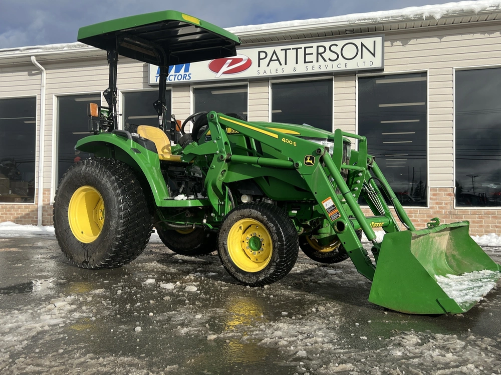 2017 John Deere 4052m (open Station) alt