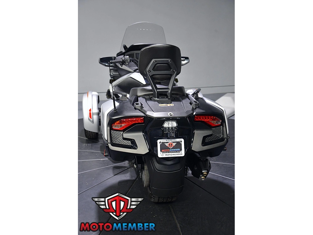 2022 Can-am Spyder Rt alt