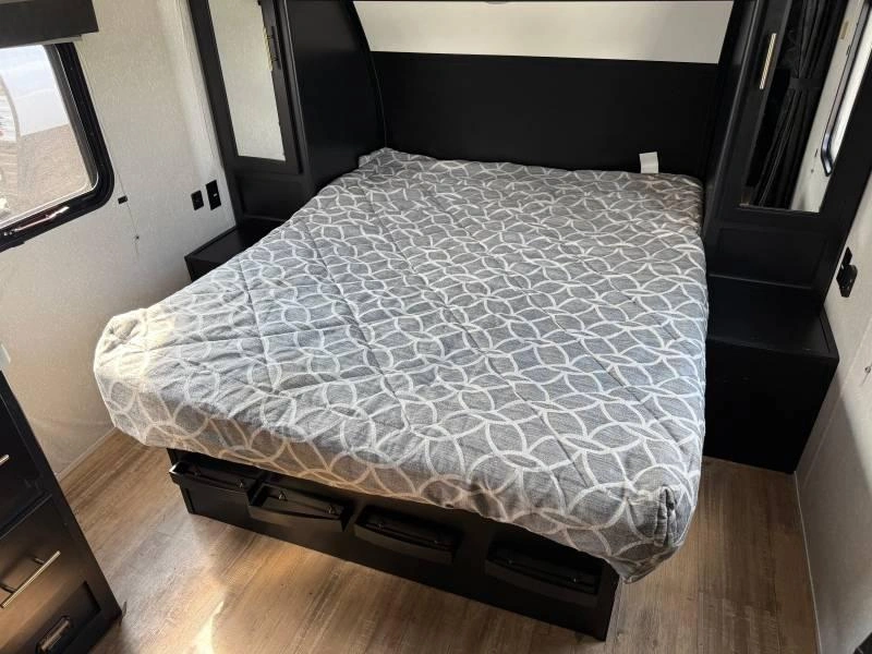 Forest River Cherokee Grey Wolf 22mkse 2021 alt