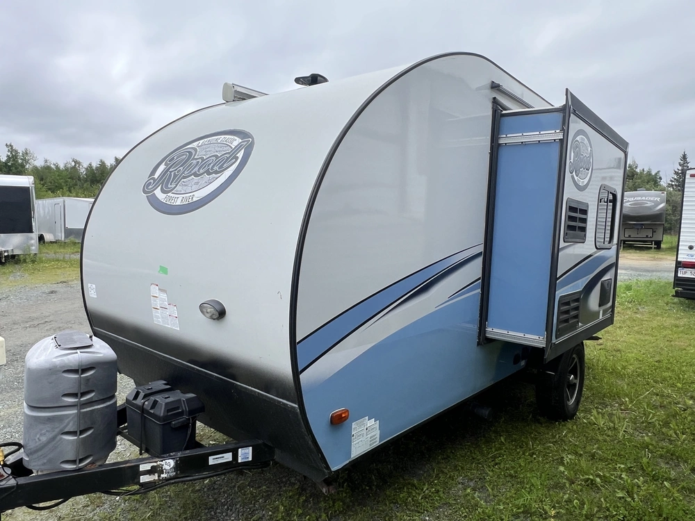 2018 Forest River R-pod Rp176 alt
