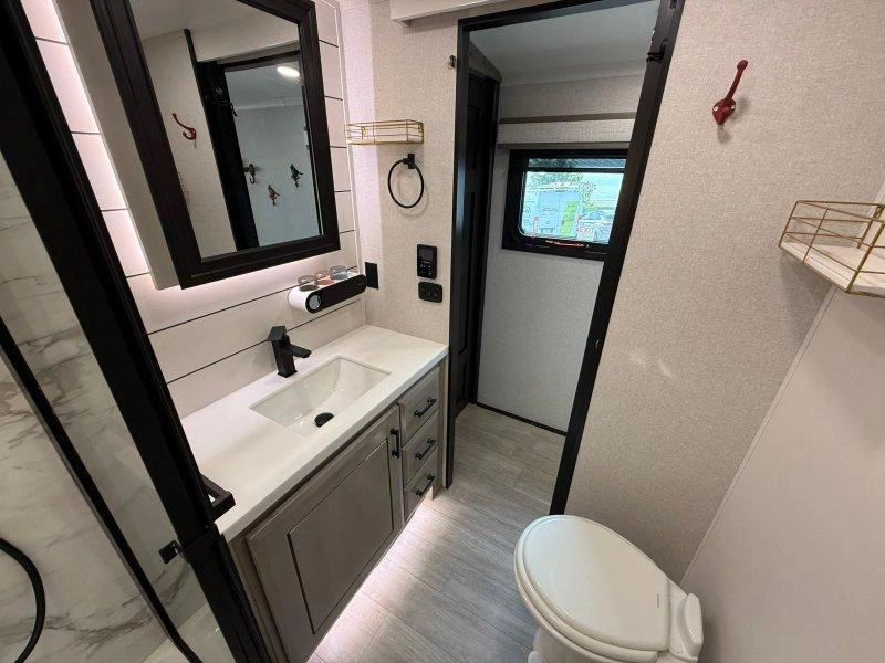 Jayco Pinnacle 38kpts 2026 alt