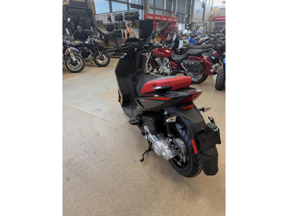 2026 Aprilia Sr 50 alt