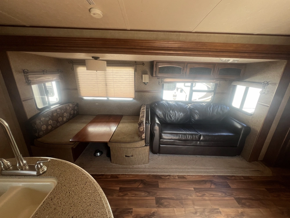 2015 Forest River Heritage Glen 300bh alt