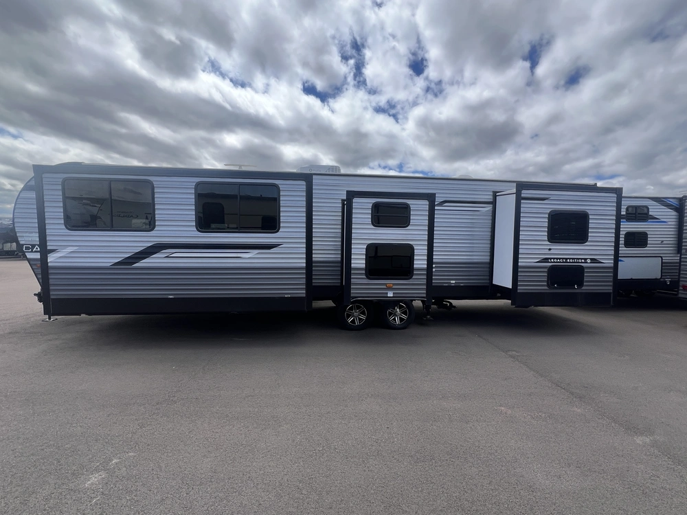 2025 Coachmen Catalina 333fktsle alt