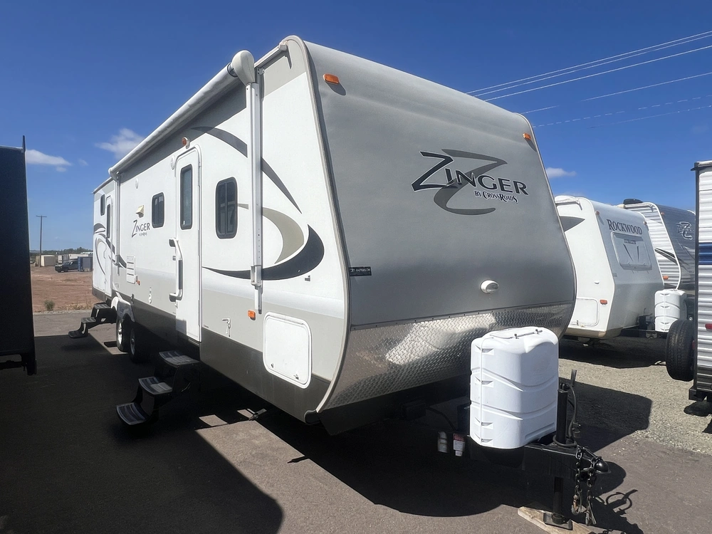 2014 Crossroads Zinger 310sb alt