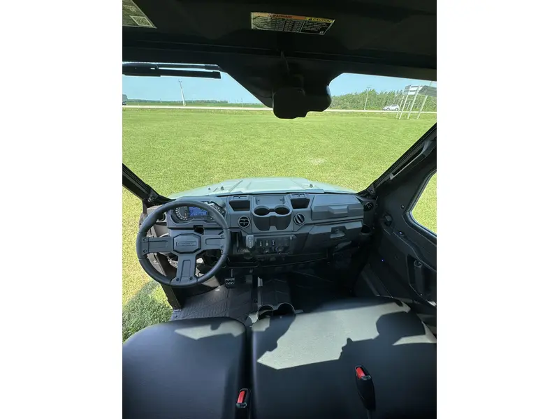 2027 Polaris Ranger XP 1000 CAB, Avalanche Gray