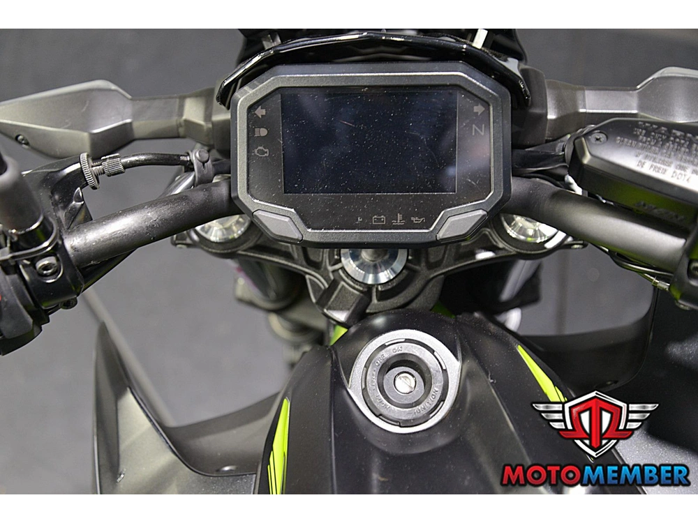 2022 Kawasaki Z650 alt