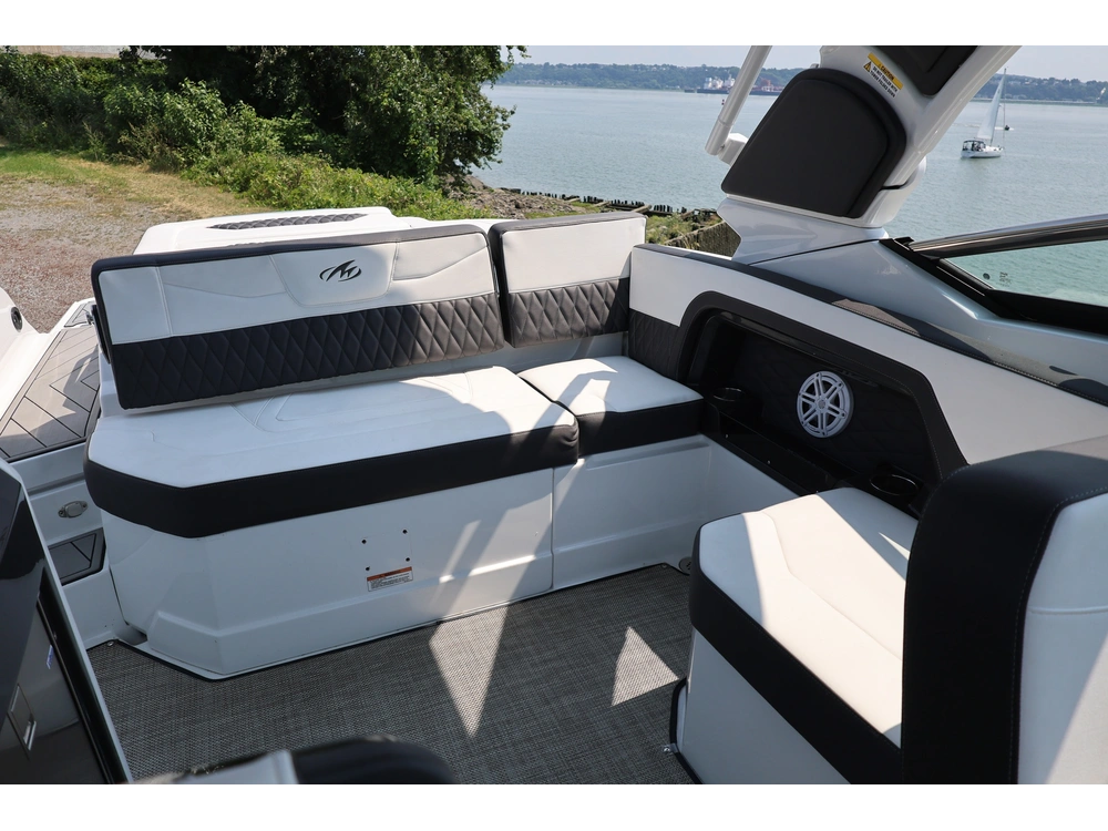 Monterey Boats 298ss 2022 alt