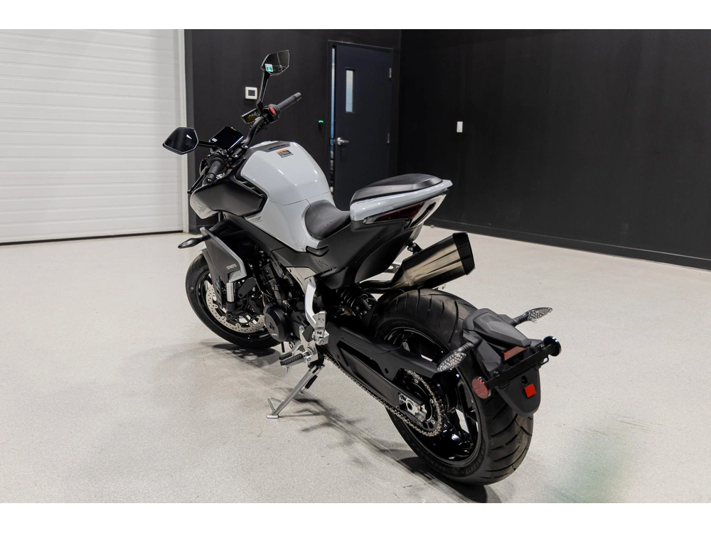 2026 Cfmoto Nk 800 alt