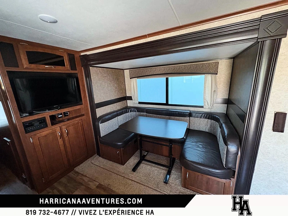 2017 Jayco Jayfeather 23bhm alt