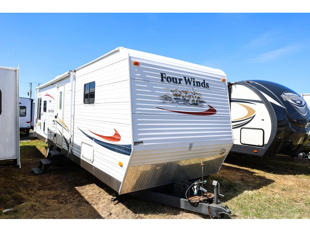 2009 Dutchmen Dutchmen Four Winds 31 L alt