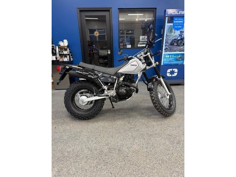 2026 Yamaha Yamaha Tw 200 alt