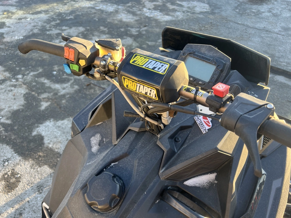 2020 Polaris 800 Swithcback Assault 144 alt