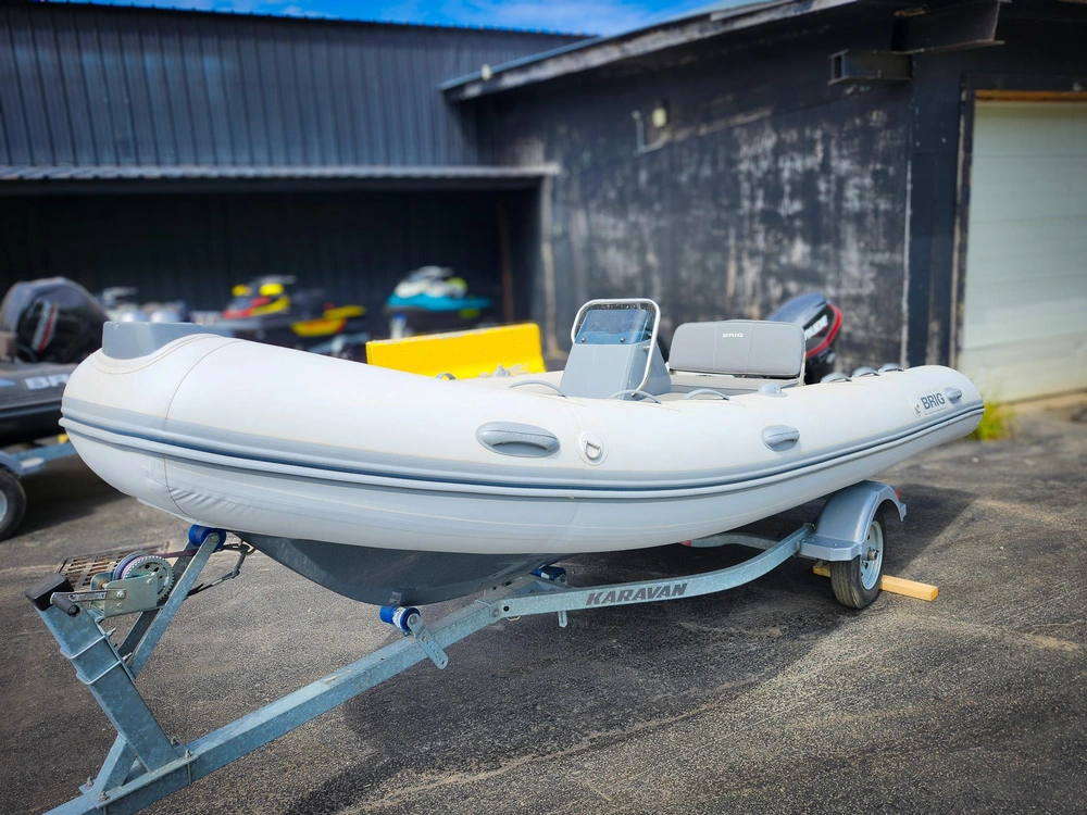 2022 Brig Falcon Tender 480t alt