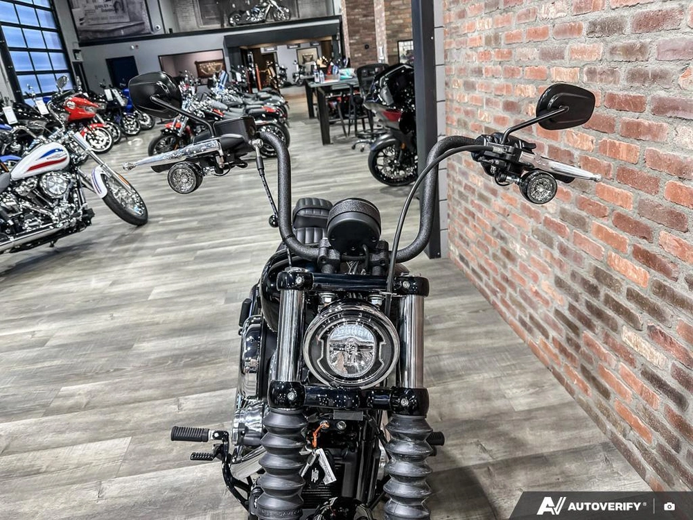 2026 Harley-davidson Street Bob alt