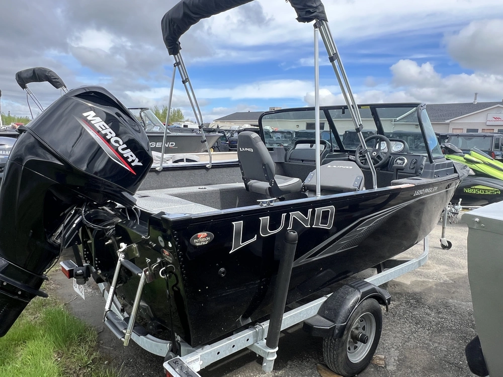 2021 Lund Boat Co 1650 Angler Sport alt