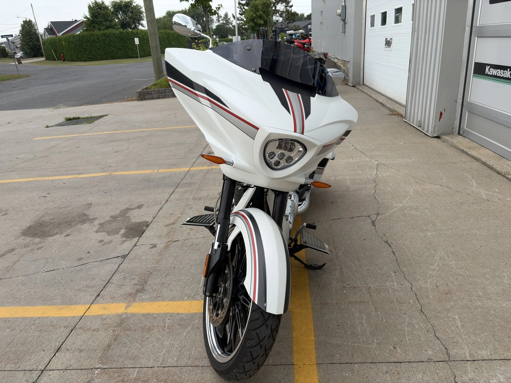 2016 Victory Motorcycles Magnum alt