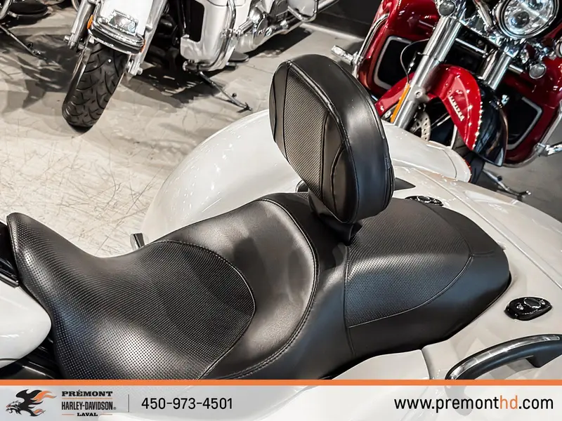 Harley-Davidson FREEWEELER FLRT 2023