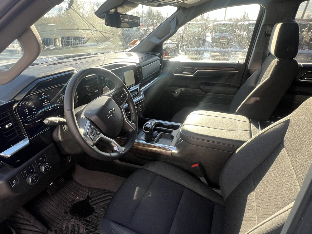 2024 Chevrolet Z71 Crew alt