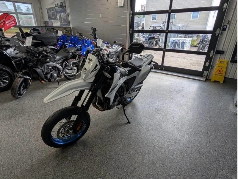 2025 Suzuki Suzuki Drz 400 Sm Super Motard alt