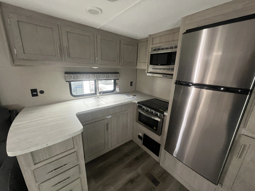 2022 Coachmen Catalina 303rkdsle alt