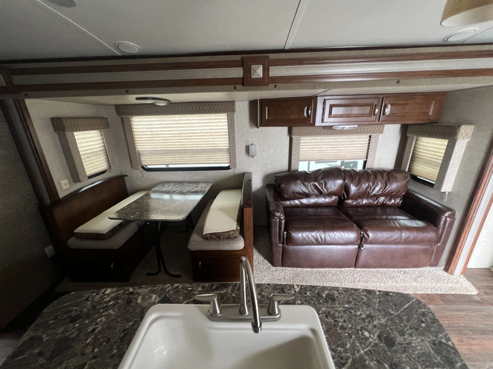 2015 Keystone Rv Laredo 299 Bh alt