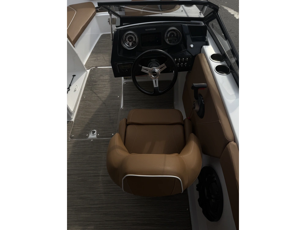 2022 Glastron Gtd 205 alt