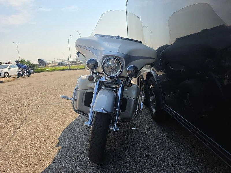 2008 Harley-davidson Flhtcuse - Screamin' Eagle Electra Glide Ultra Classic alt