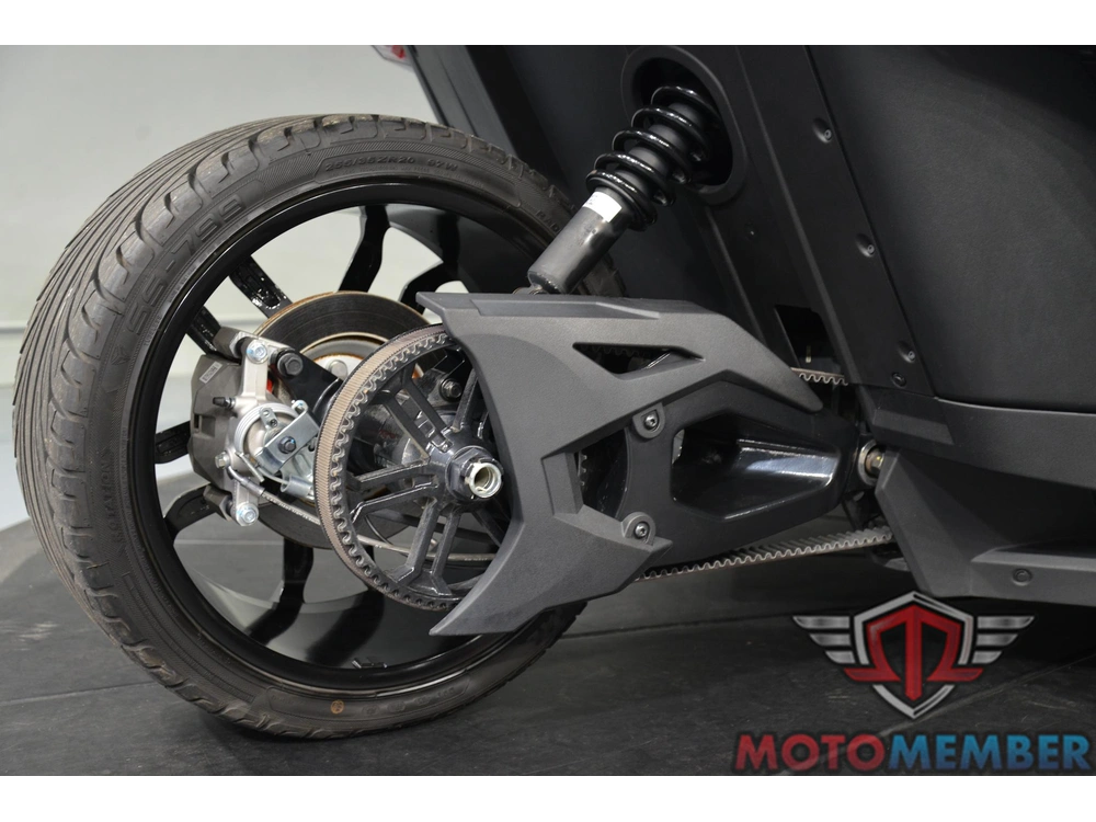 2023 Slingshot S W/ Technology Package I Manual alt
