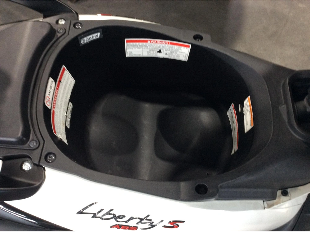 2022 Piaggio Liberty 150 S alt