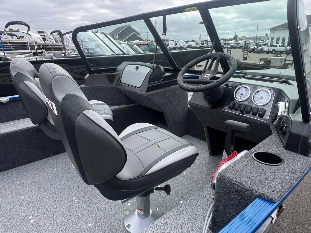 2024 Lund Boat Co 1650 Angler alt