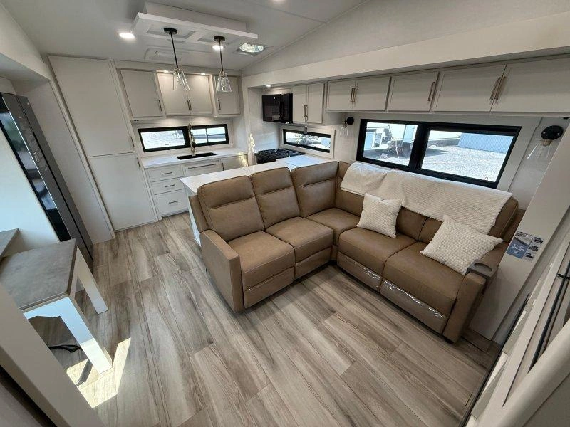 Brinkley Model Z Z2700 2027 alt